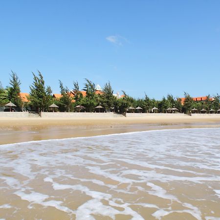 Golden Coast Resort & Spa Phan Thiet Bagian luar foto