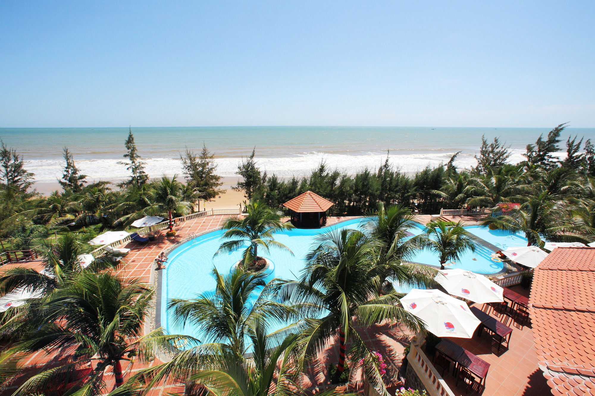 Golden Coast Resort & Spa Phan Thiet Bagian luar foto